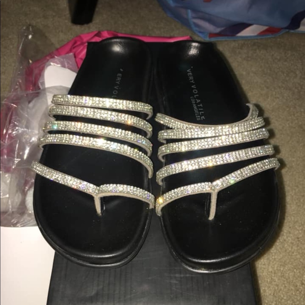 Beautiful boutique crystal sandals sz 6 brand new
